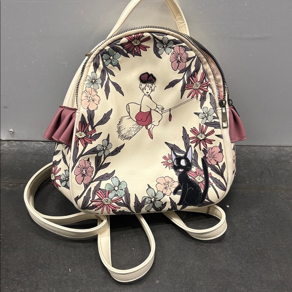 Chic Cream Backpack with Floral and Animal Motif